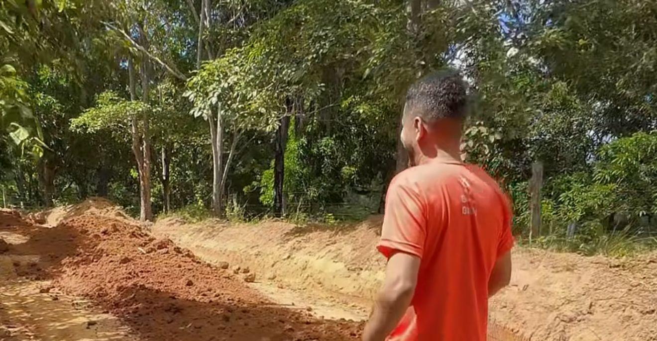 Wagno Godoy visita obras de infraestrutura na vicinal do Lixão, em Itupiranga