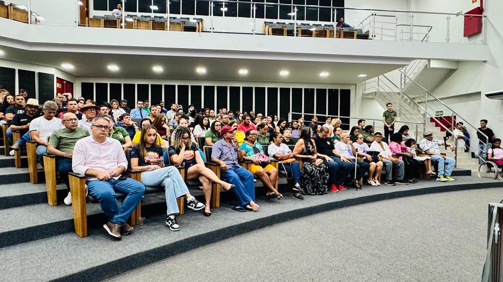Aprovadas indicações para melhorias urbanas e educacionais na 20ª Sessão Ordinária