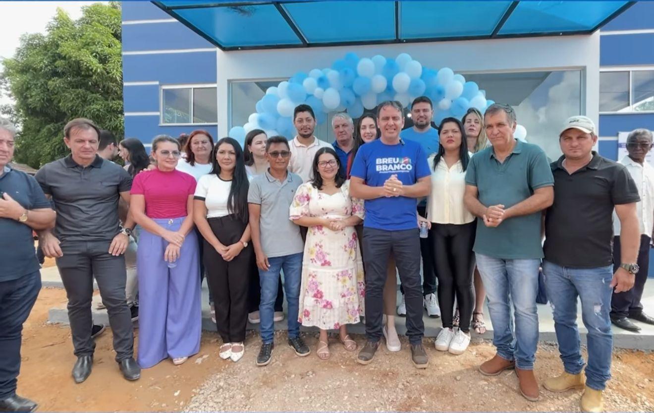 Flávio Mezzomo inaugura pontes e unidade de saúde e leva avanços à Vila Minas Madeira