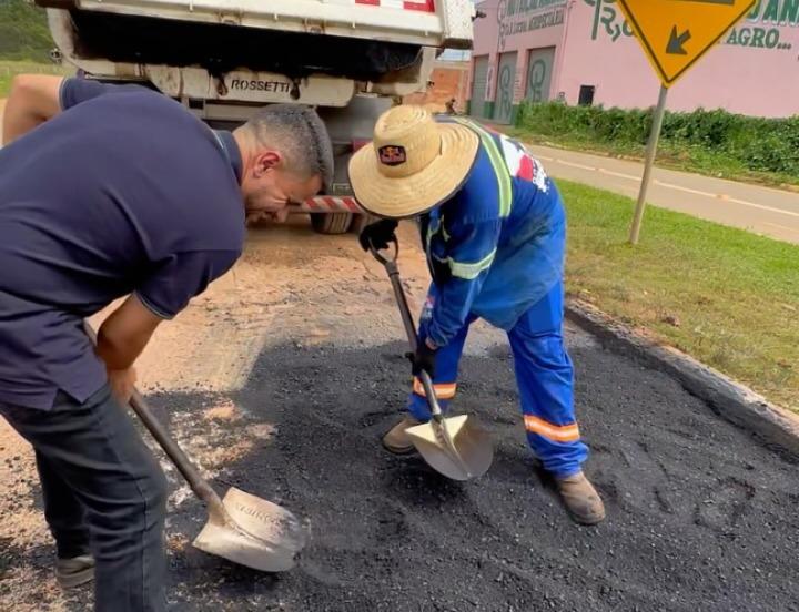 “Vai dar certo!” Godoy reforça Operação Tapa-Buraco na via de acesso a Itupiranga