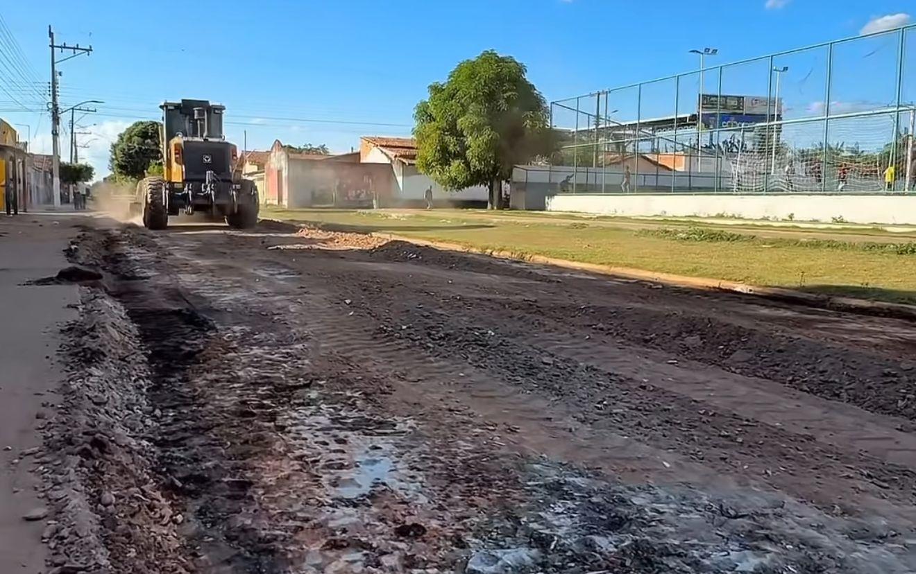 Após anos de abandono, rua José Marinho começa a ser revitalizada em Itupiranga