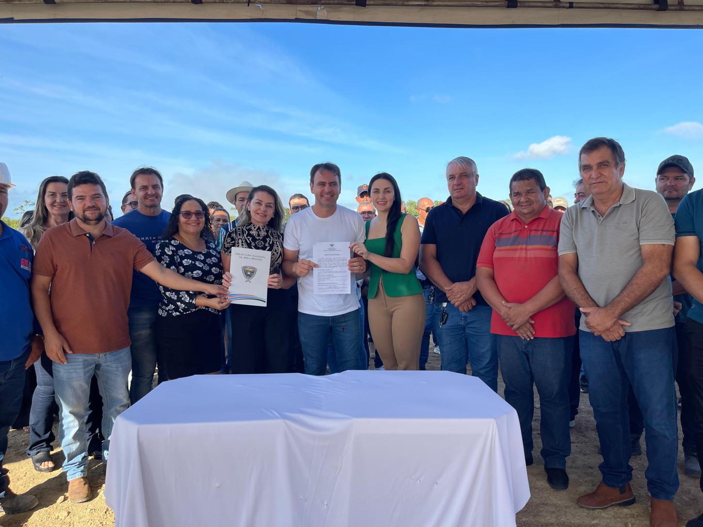 Flávio Mezzomo faz história e assina ordem de serviço para construção de nova escola integral em Breu Branco