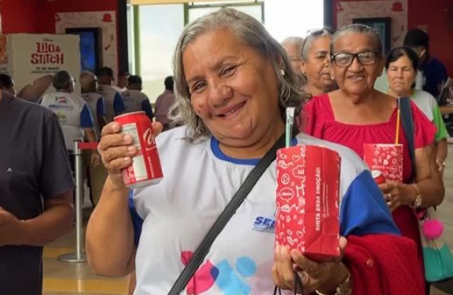 Idosos do SCFV curtem dia especial de cinema com apoio da Assistência Social em Breu Branco
