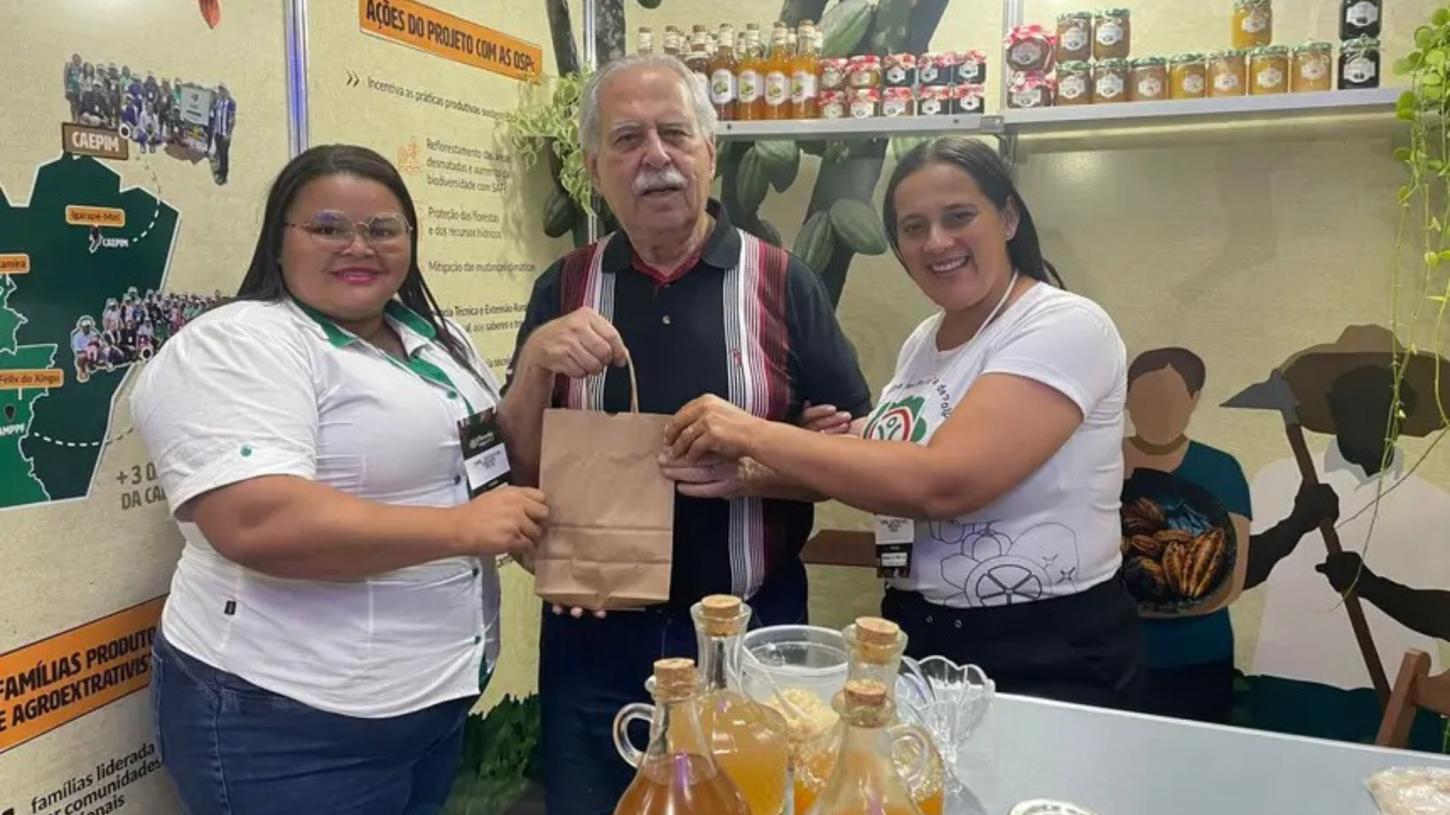 Mulheres de São Félix do Xingu se destacam no Festival do Cacau em Altamira