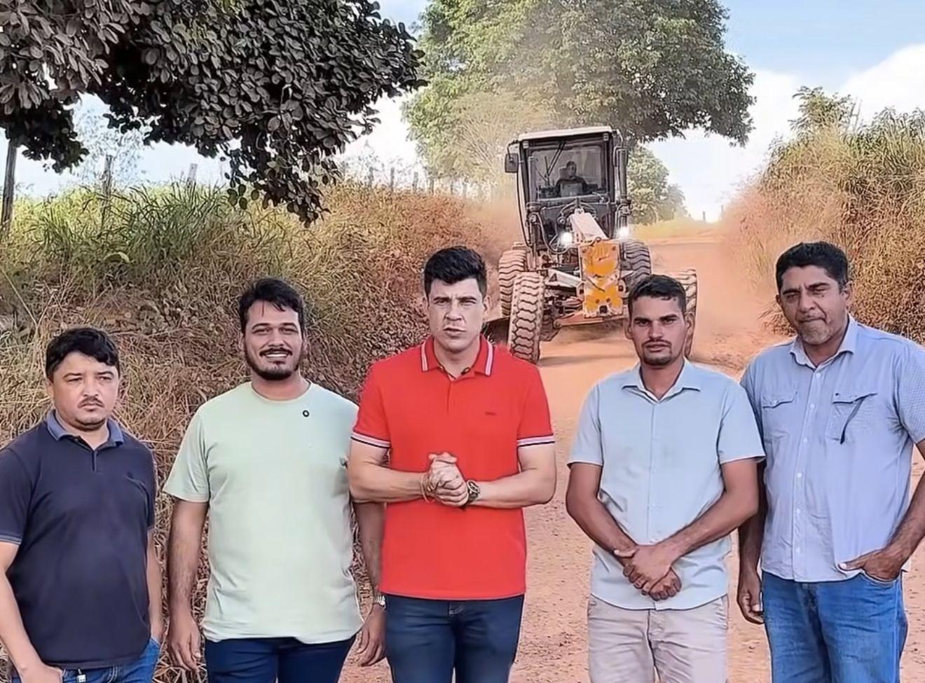 Vicinal 258 começa a ser recuperada em Pacajá