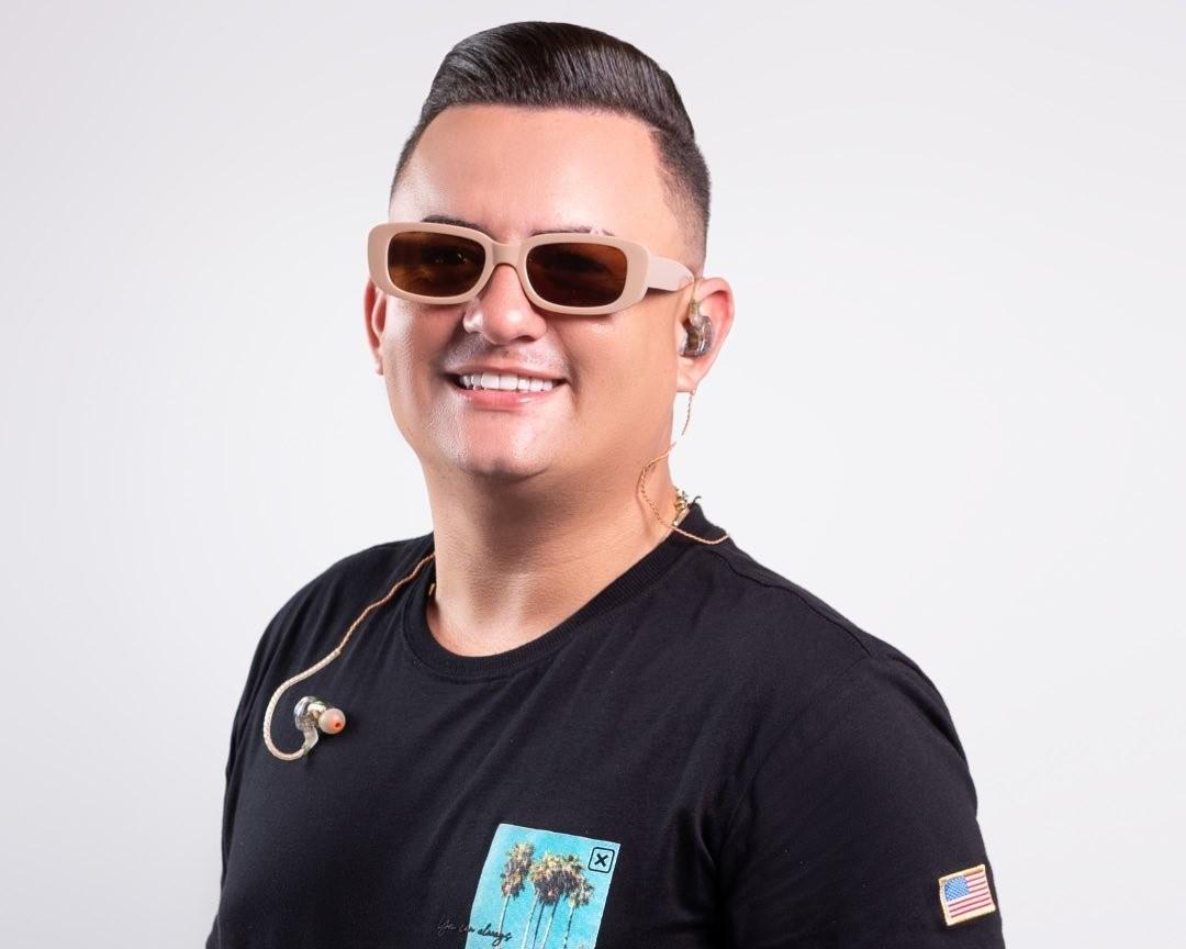 'Prata da casa', Rubin Vaqueiro fará after do Baile da Rainha em Canaã