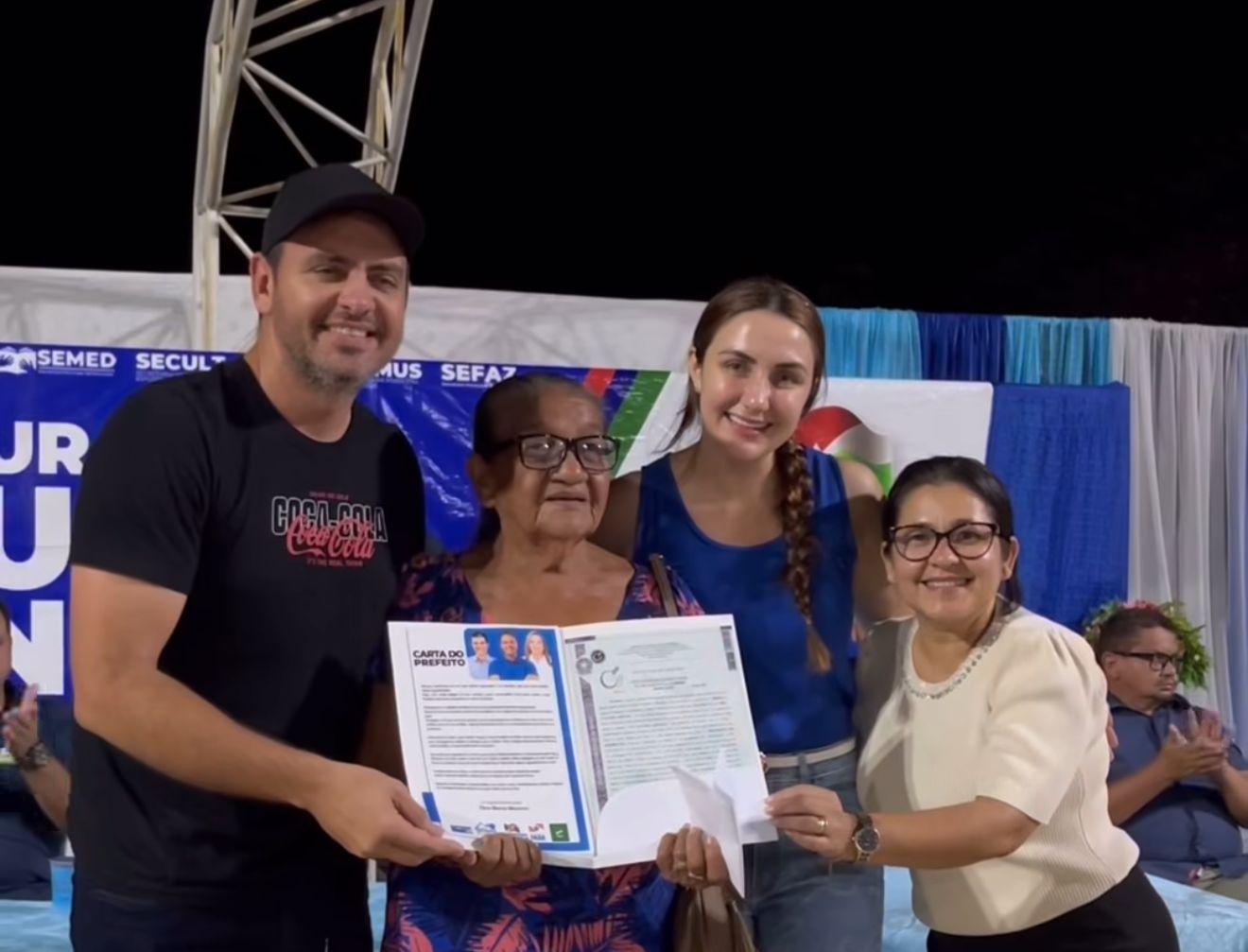Sonho realizado: Flávio Mezzomo entrega 450 títulos definitivos no Bairro Conquista
