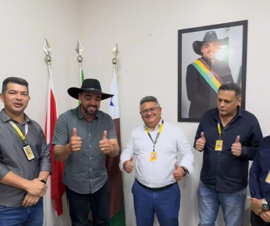 Aurélio Goiano firma parceria com os Correios e anuncia regularização de CEPs e logradouros em Parauapebas