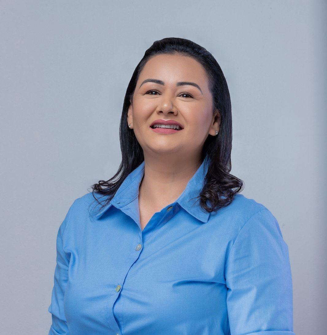 História da prefeita Laane Barros, de Piçarra, inspira livro sobre liderança feminina