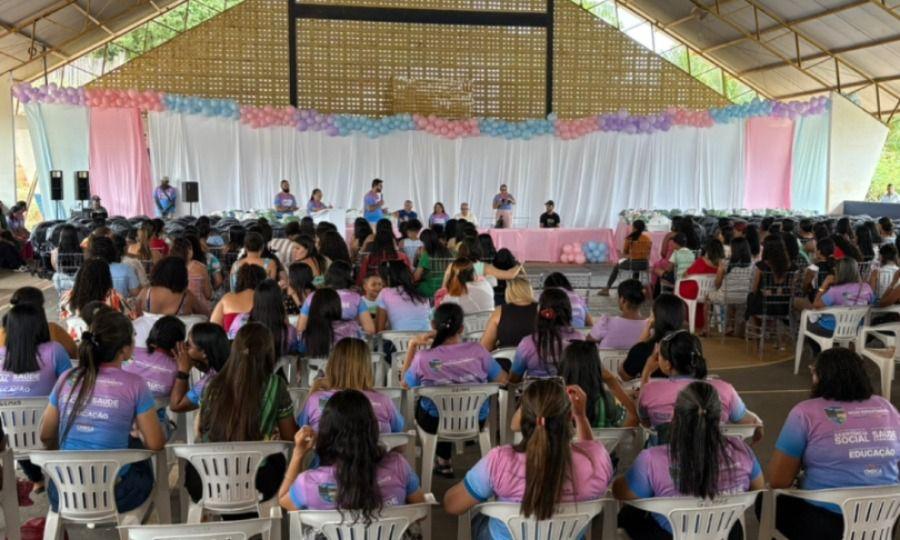 Prefeitura de Novo Repartimento encerra 5ª edição da 'Semana do Bebê' com entrega de 100 carrinhos às mães