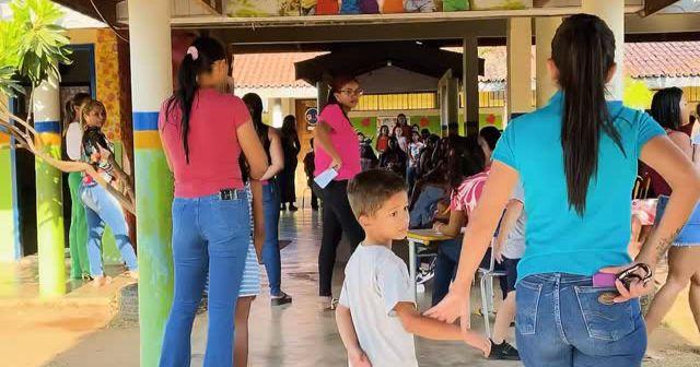 Projeto Família na Escola fortalece laços entre pais, filhos e instituição em Água Azul do Norte