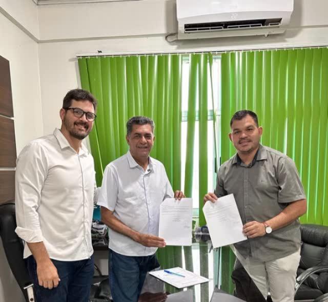Valdir Lemes assina ordem de serviço para construção de ponte que interliga regiões do Tuerê, Belo Monte e Gelado