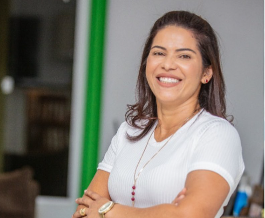 Vânia Mascarenhas é oficializada como secretária de Desenvolvimento Econômico em Canaã