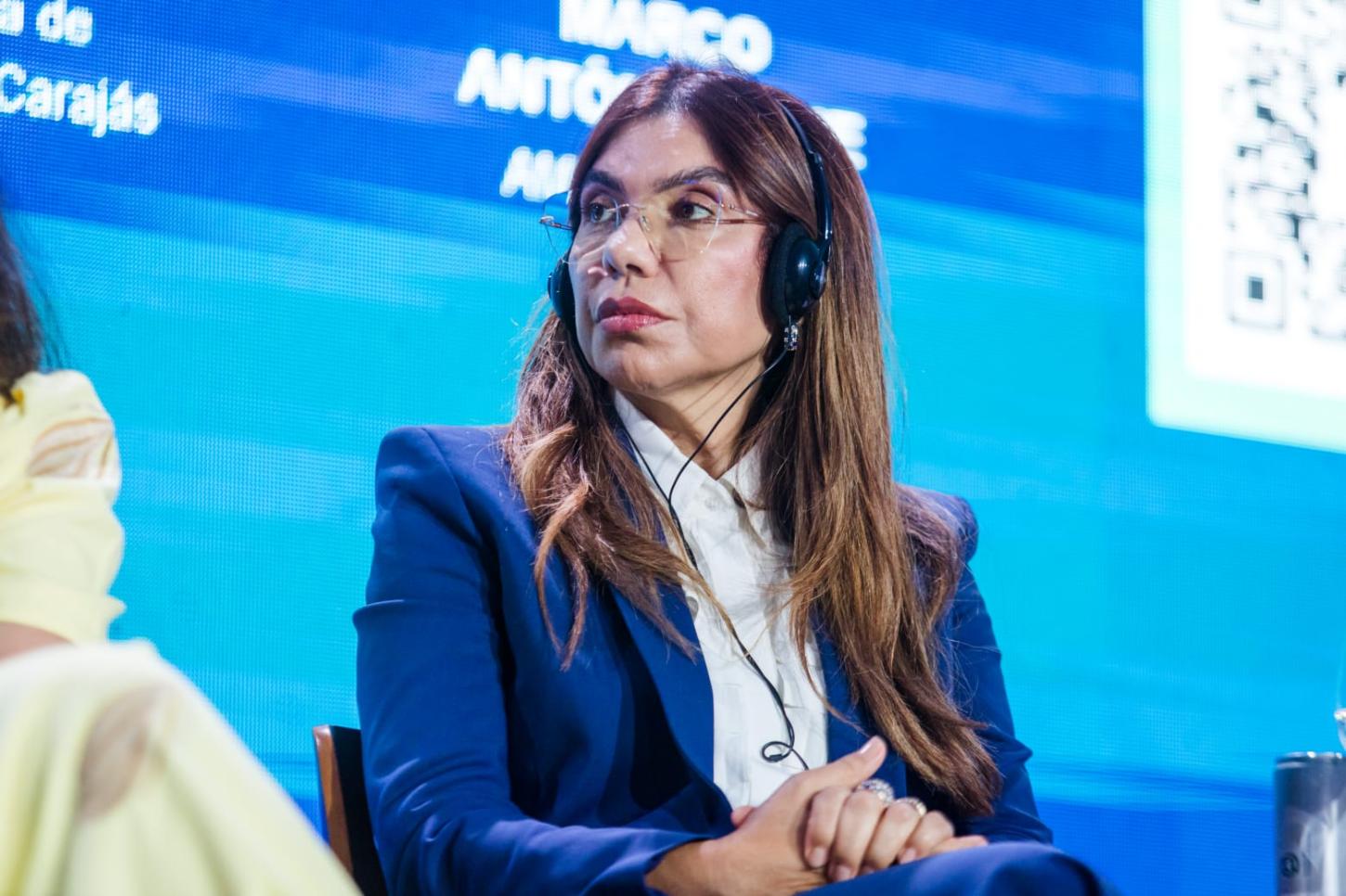 “Enquanto o minério é finito, o futuro é infinito”, diz prefeita Josemira durante palestra na Exposibram 2025