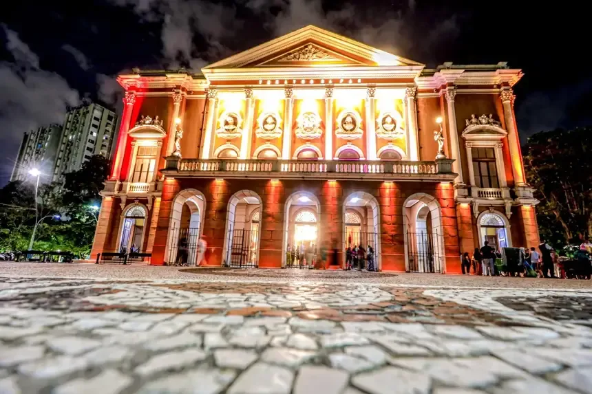 Theatro da Paz recebe projeto binacional que reúne 77 jovens músicos da Amazônia