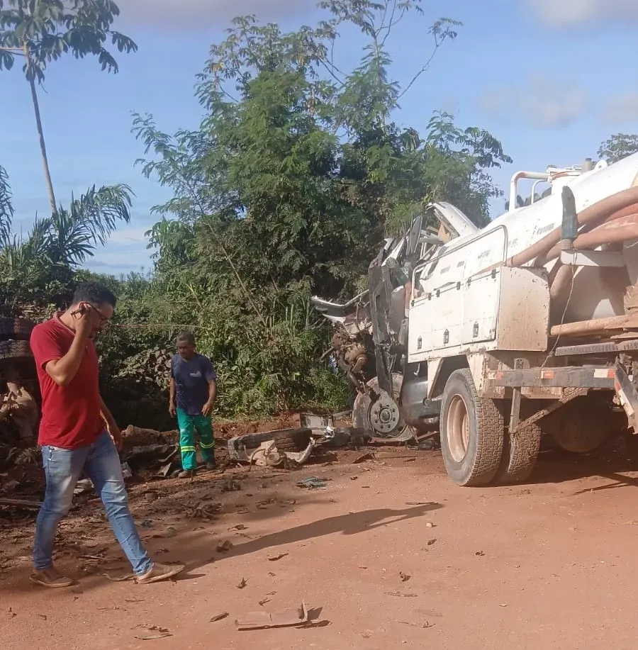 Acidente com caminhão da Prefeitura de Marabá deixa um morto e dois feridos