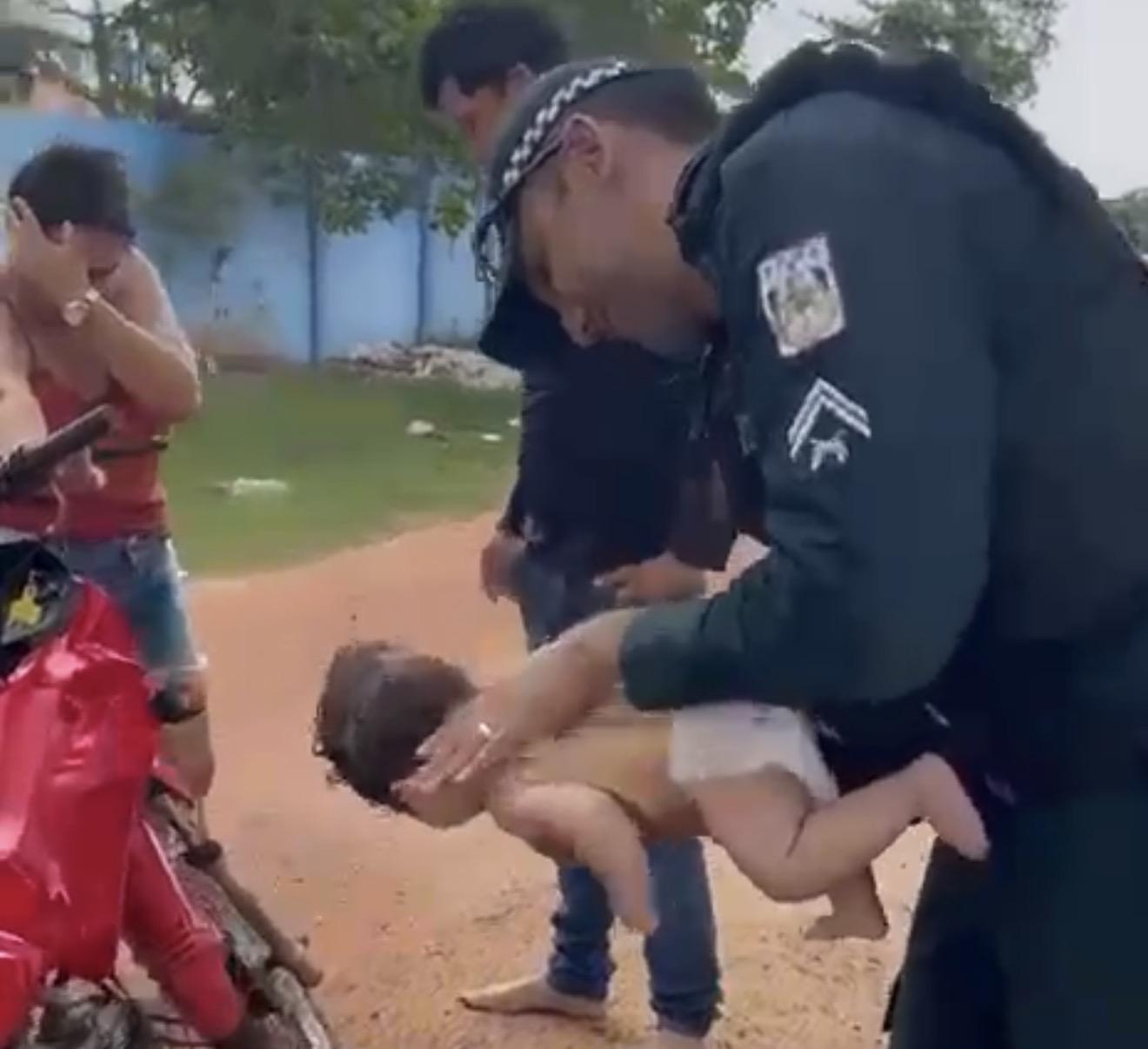 PM salva vida de bebê engasgado em Mãe do Rio