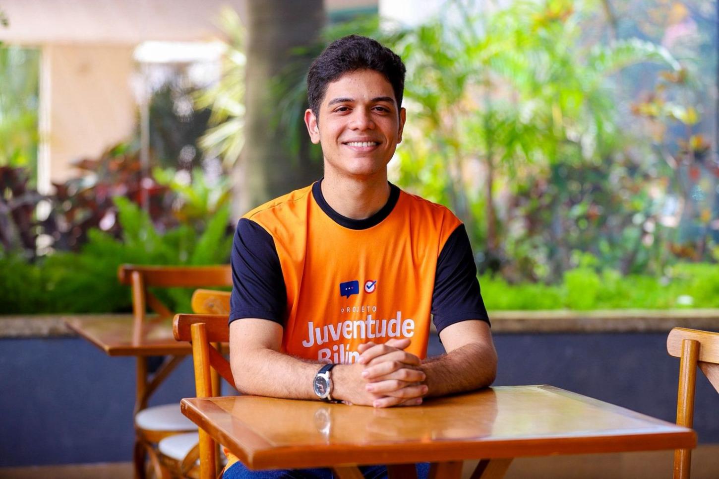 Curso de inglês da Casa da Juventude promove inclusão de jovens em Canaã