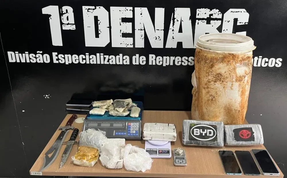 Em Palmas, 1ª Denarc deflagra operação Narcofolia, apreende quase 6 kg de drogas e prende três pessoas por tráfico