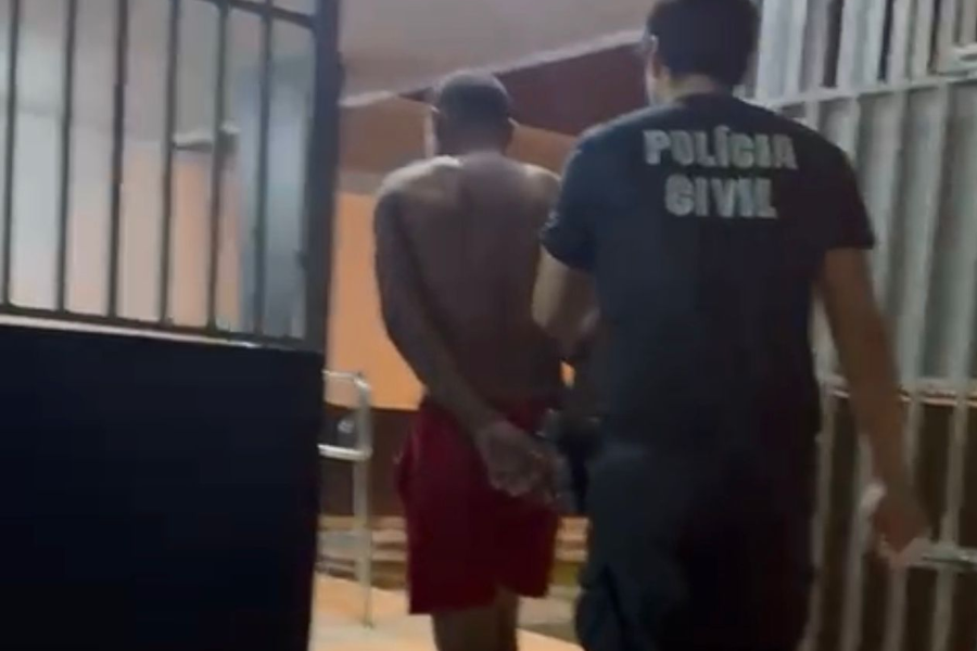 Homem é preso após agredir irmão com tijolo e ameaçar padrasto idoso no Marajó