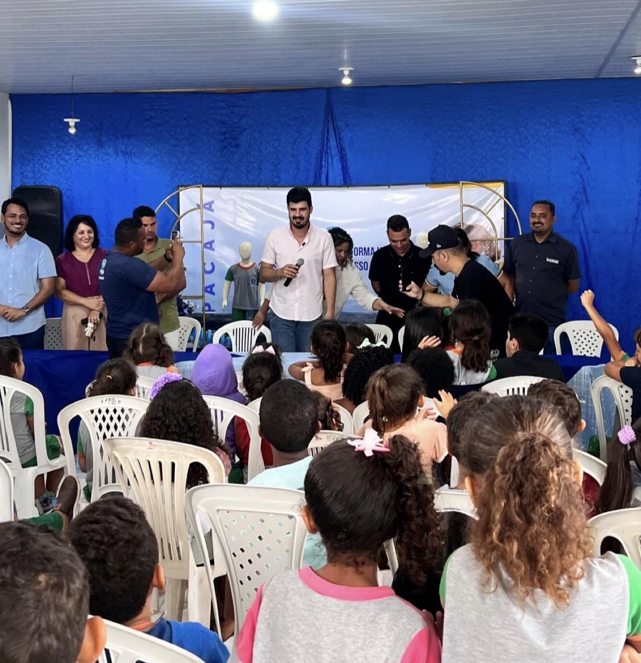 Pacajá: Novas escolas recebem uniformes nesta quinta-feira (26)