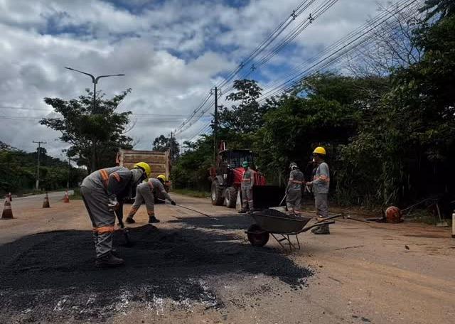 Sem descanso: Operação Buraco Zero avança na Avenida dos Buritis em Parauapebas