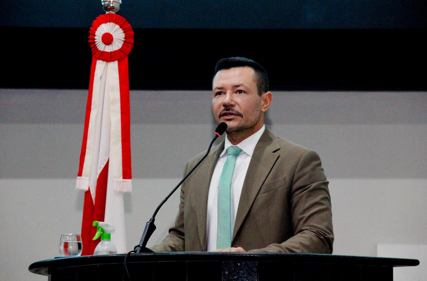 Aveilton destina R$ 300 mil para saúde de Marabá e propõe aplicação em cirurgias eletivas