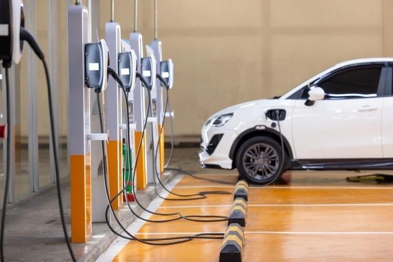 Belém recebe maior hub de carregadores elétricos do Brasil
