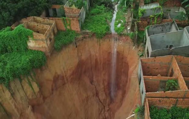 Buriticupu, cidade das crateras gigantes no Maranhão, enfrenta avanço das voçorocas