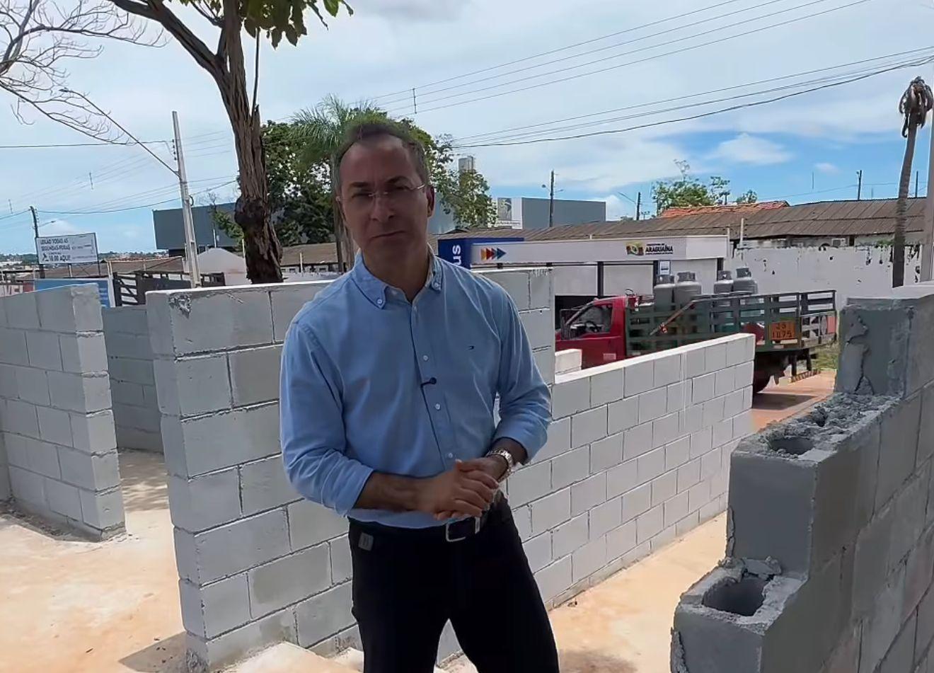 'Desse jeito não dá não': Wagner critica passarela construída por meio de TAC em Araguaína