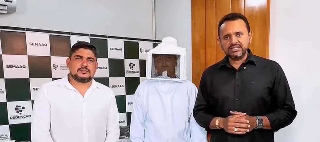 Dr. Rener entrega EPIs às equipes da Secretaria de Agricultura de Redenção