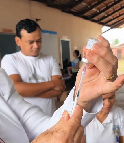 Goianésia do Pará leva vacinação diretamente para escolas