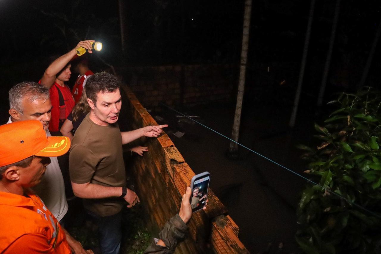 Jader Filho anuncia força-tarefa após temporal que devastou Bragança