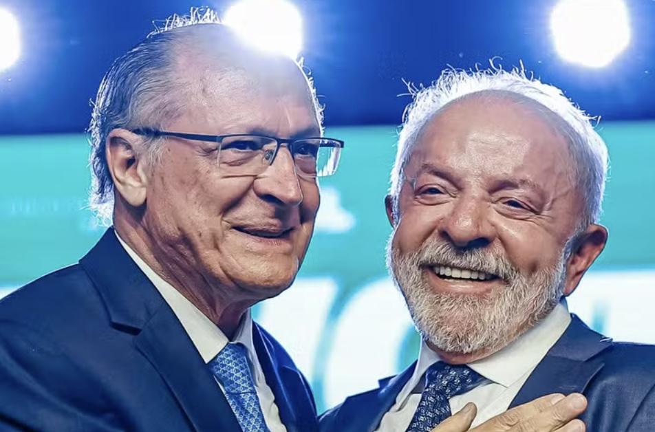 Lula confirma Alckmin como vice em chapa à reeleição em 2026