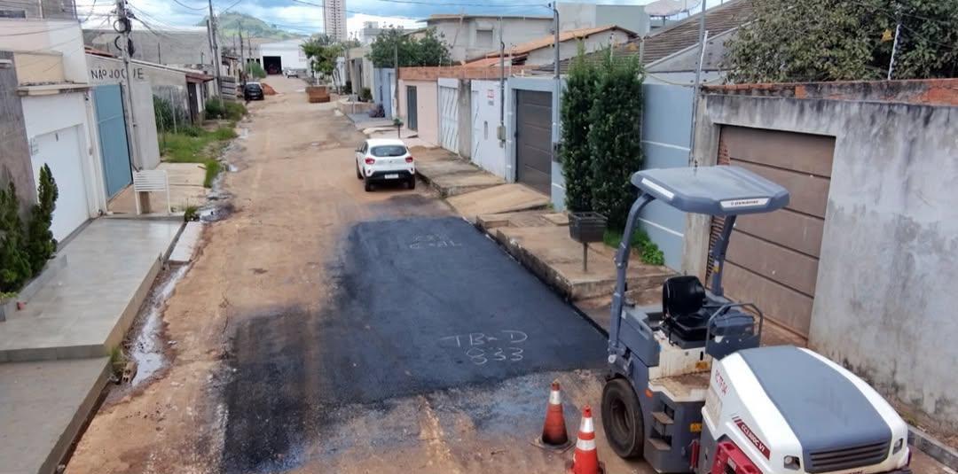 Parauapebas: Semob leva operação tapa-buraco para a Av. C4 no Cidade Jardim