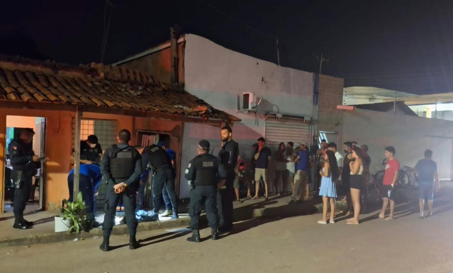 Pistoleiro executa pedreiro a tiros na porta de casa em Marabá