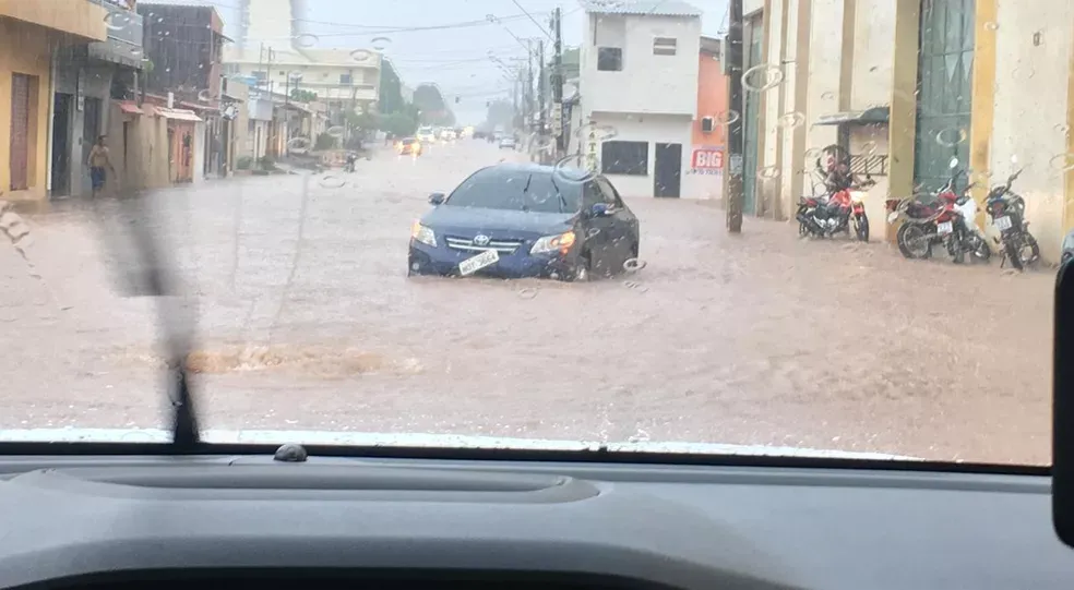 Prefeitura de Santarém avalia danos e estuda possível decreto de situação de emergência