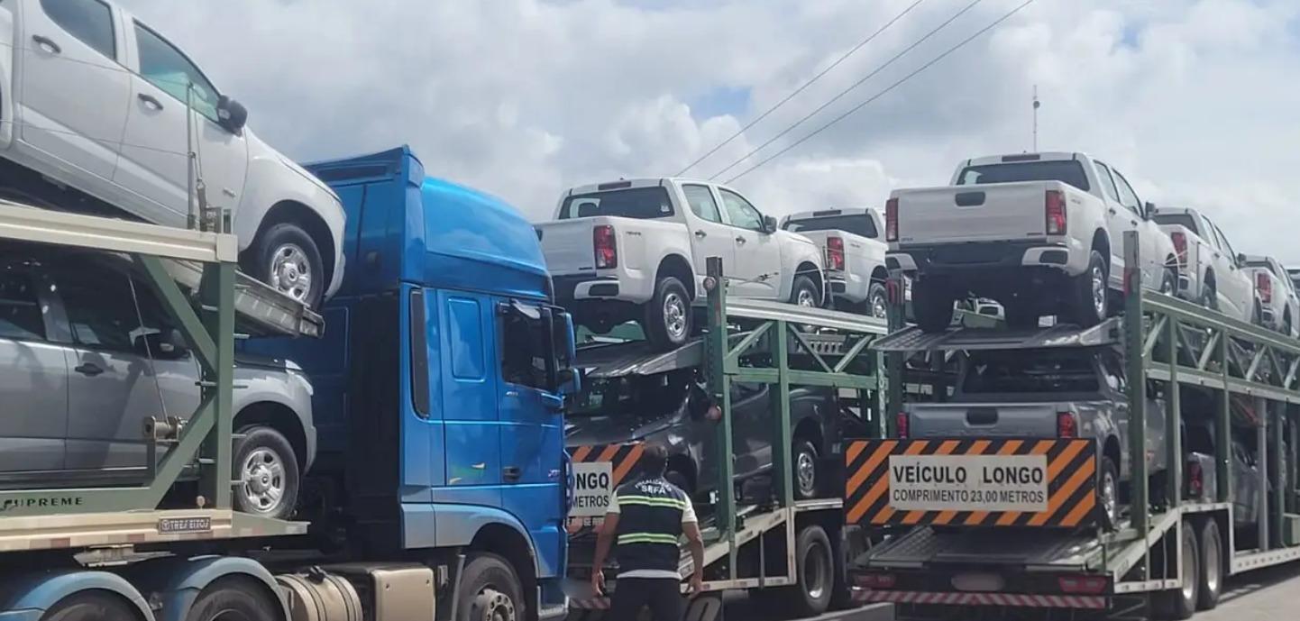 Sefa apreende 24 caminhonetes avaliadas em quase R$ 5 milhões