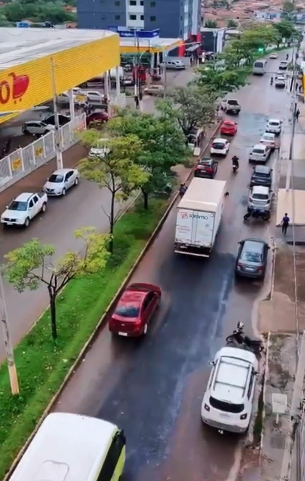SEMOB leva operação Buraco Zero para Avenida dos Buritis em Parauapebas
