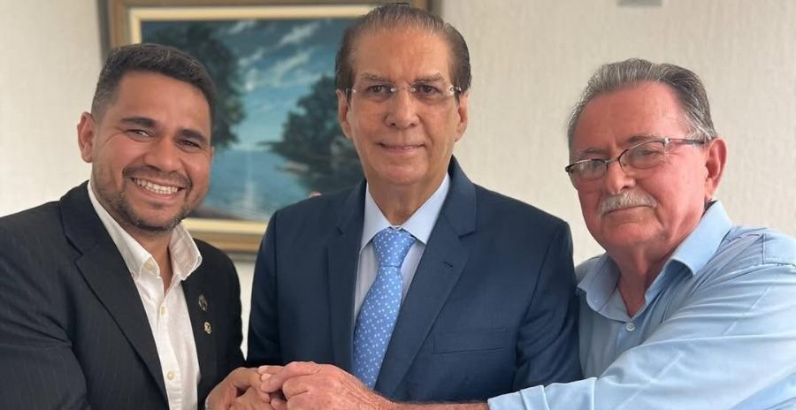 União de Godoy e Milesi garante motoniveladora para Itupiranga com apoio de Jader Barbalho