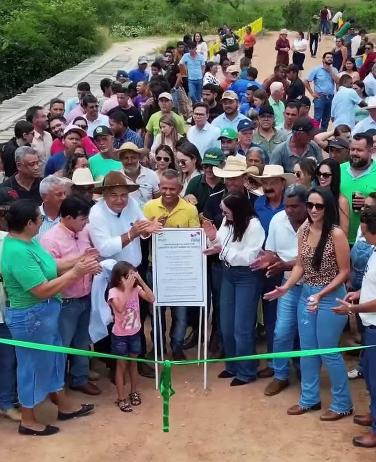 Vandin e Eráclito inauguram ponte sobre o Rio Caracol em Água Azul do Norte