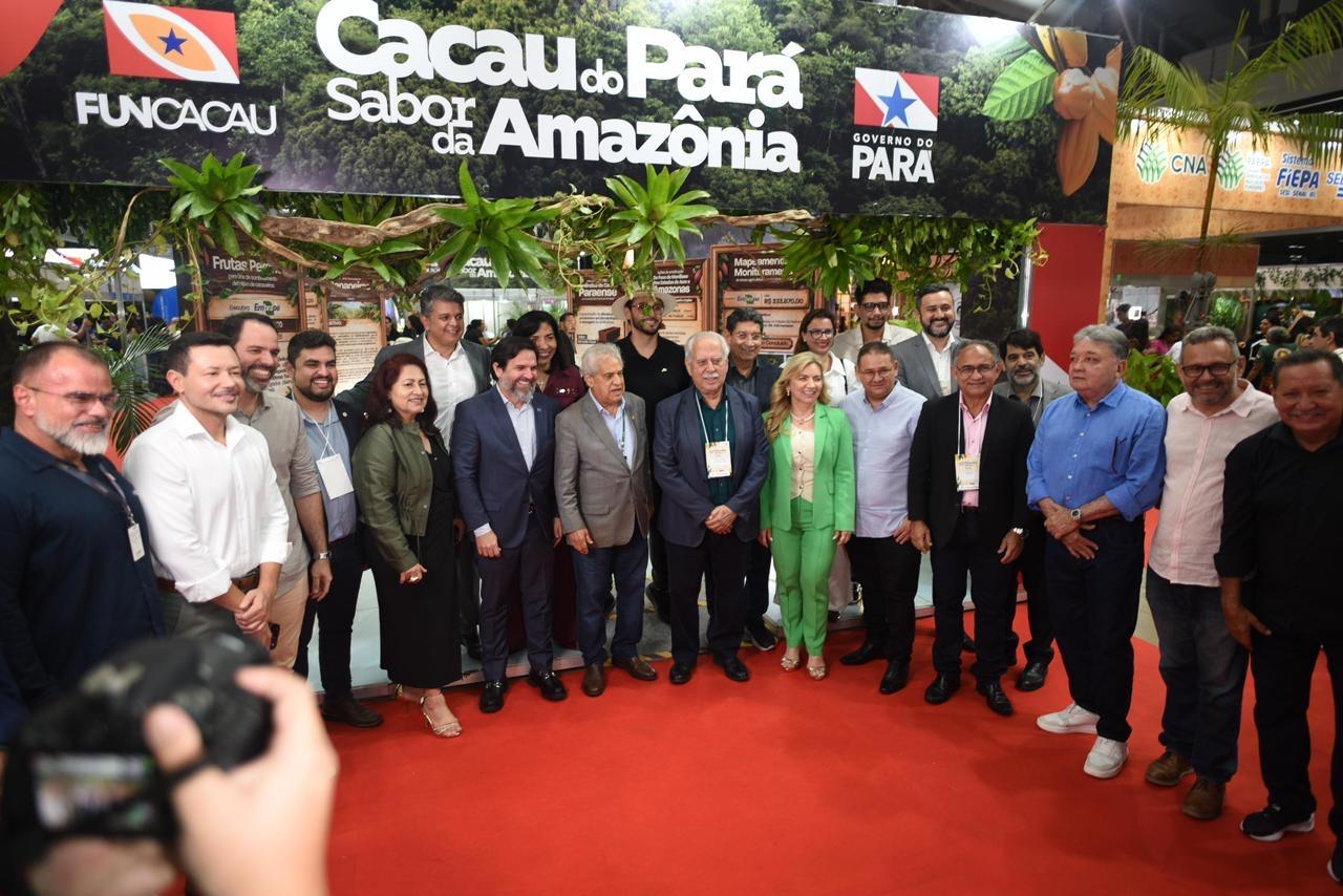 Abertura do Chocolat Amazônia reúne produtores e grande público em Belém