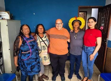 Bannach define implantação do ensino médio na aldeia Kriny