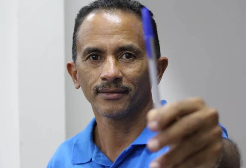 'Caneta Azul' agora quer escrever leis: Manoel Gomes se lança na política