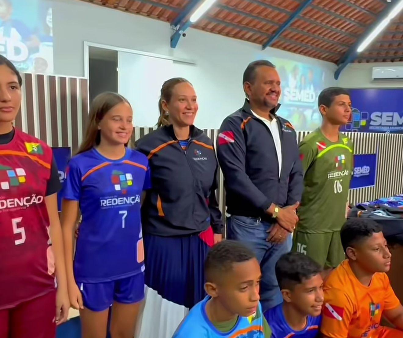 Com apoio da gestão, estudantes de Redenção vão participar dos JEPs em Parauapebas