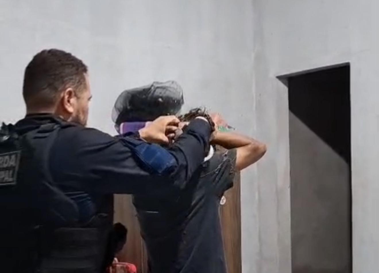 Homem é preso em caixa d’água após agredir ex-esposa em Marabá