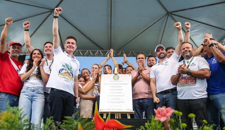Jader Filho entrega Viver Mosqueiro a 2 mil famílias