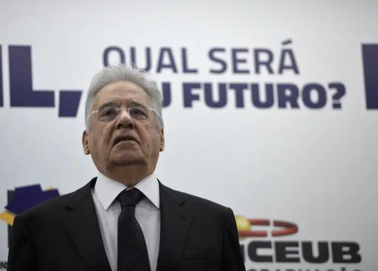 Justiça interdita Fernando Henrique Cardoso após pedido da família