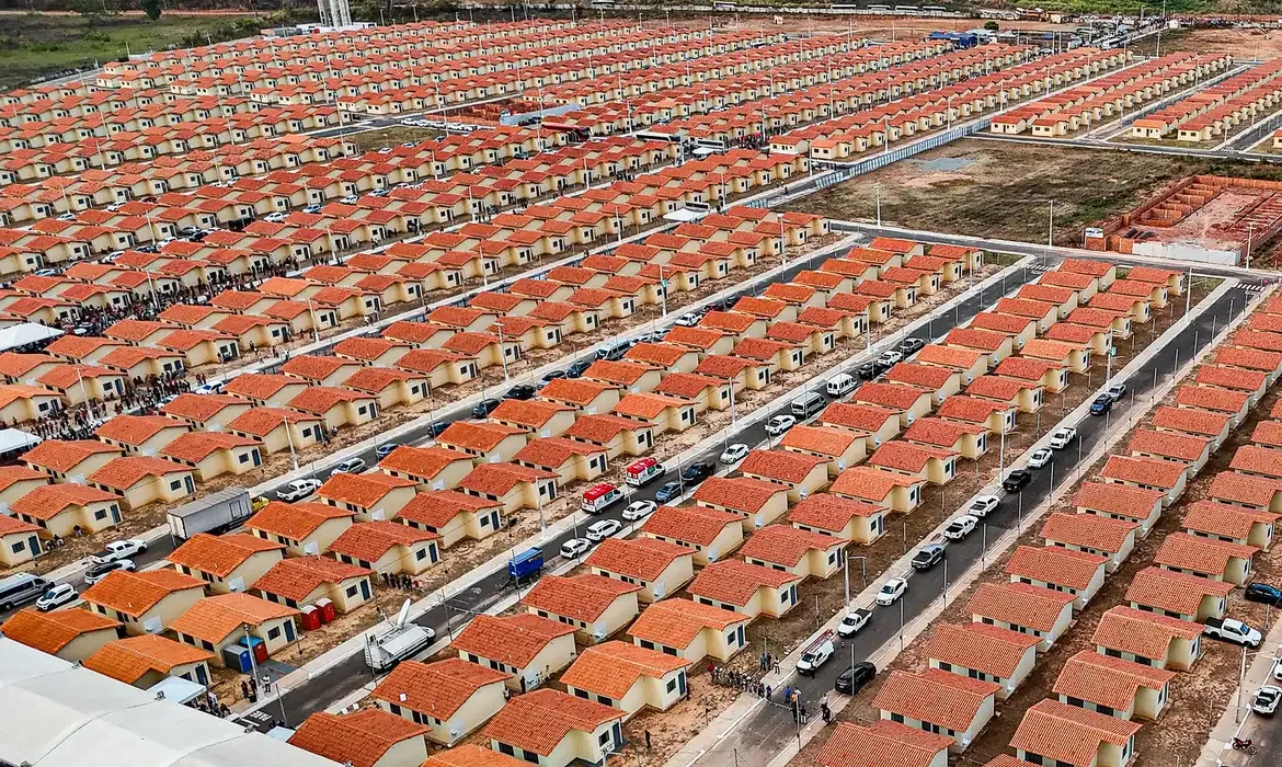 Minha Casa, Minha Vida recebe R$ 20 bilhões do Fundo Social e aumenta limites de renda