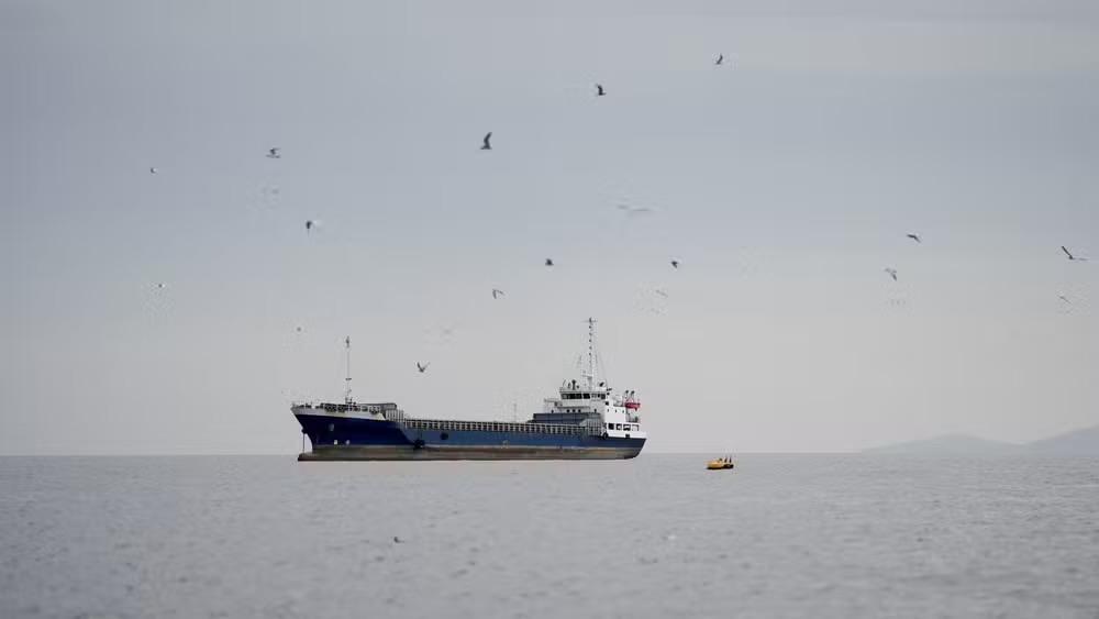 Preço do petróleo cai mais de 10% após reabertura do Estreito de Ormuz